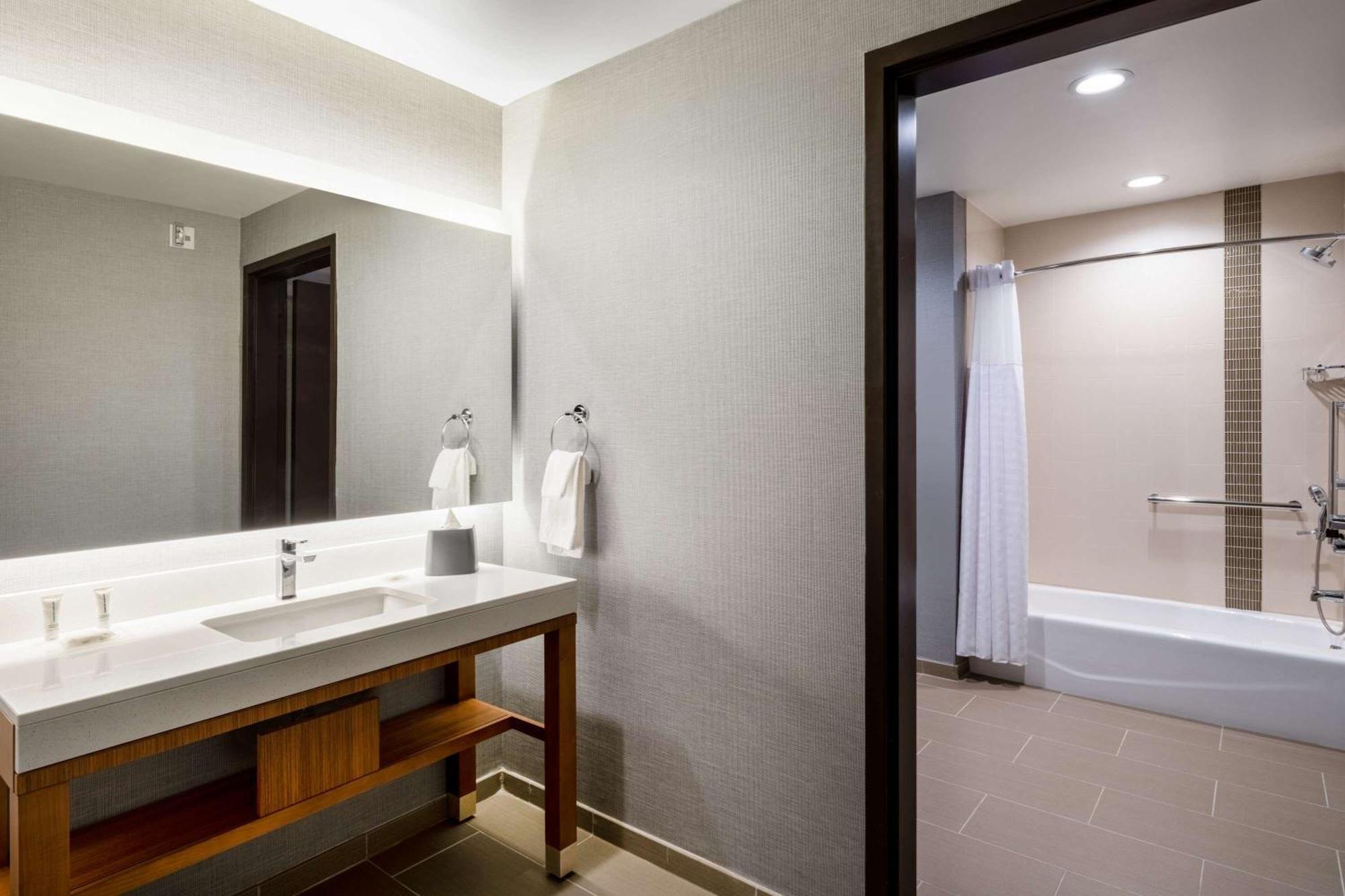 Hyatt Place Fort Worth-Alliance Town Center ภายนอก รูปภาพ